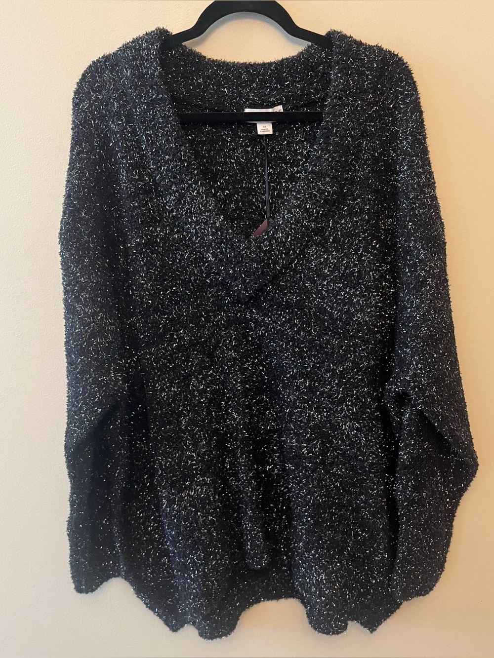 NWT Ava & Viv Fuzzy Black Metallic V-Neck Sweater Women's Size 3X